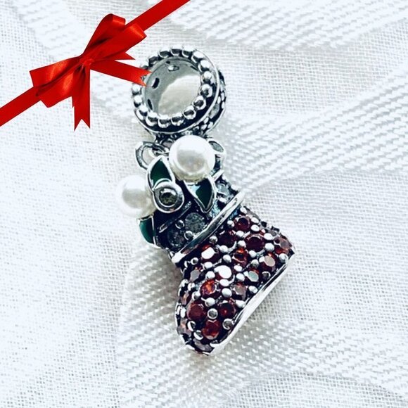 🎄 NWOT Christmas Sock Charm - Picture 1 of 12
